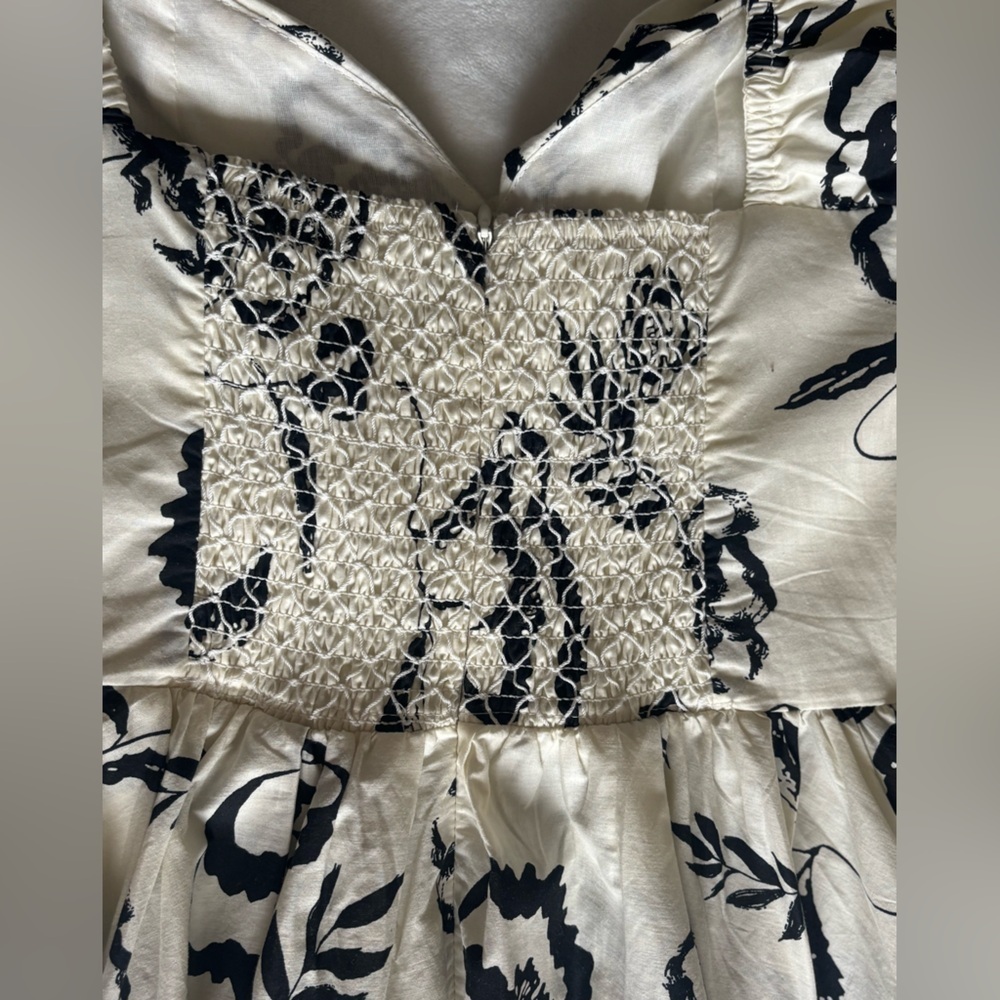 NWT Vestique Black & White Floral Puff Sleeve Babydoll Mini Romantic Dress Small - Picture 8 of 13